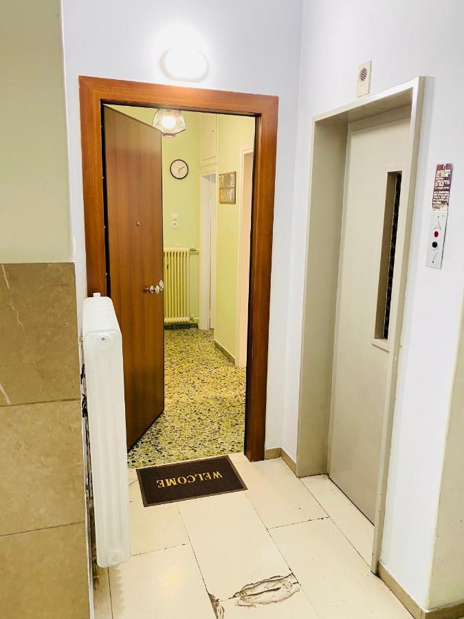 Studio 32M2 Nefitou Metaxa Athene Buitenkant foto